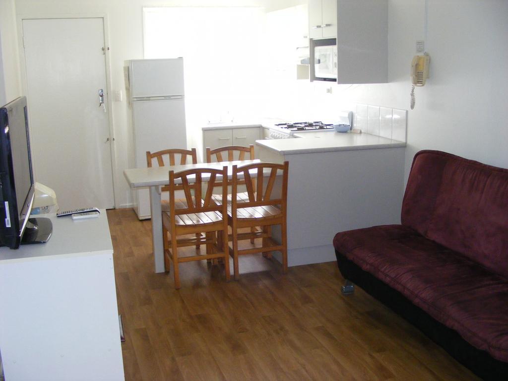 Bargara Motor Inn - Pet Friendly Стая снимка