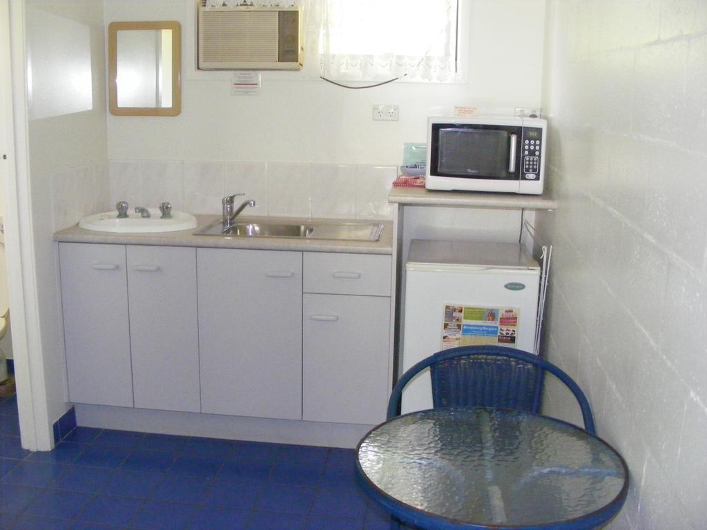 Bargara Motor Inn - Pet Friendly Стая снимка
